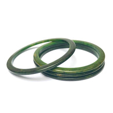 Load image into Gallery viewer, Vintage Flat Edge Bakelite Spacer Bangles c.1950's - Emerald Green Swirl