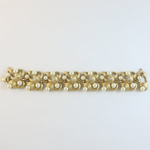 Load image into Gallery viewer, Vintage Trifari Faux Pearl Bracelet