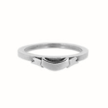 Load image into Gallery viewer, William Griffiths Sterling Silver Banner Stack Ring