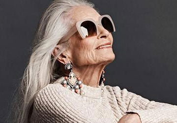 The world’s oldest supermodel still knows how to work it