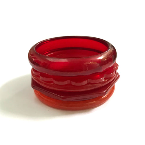 Stack of 5 Assorted Vintage Bakelite Bangles c.1950's - Red's (Assorted)