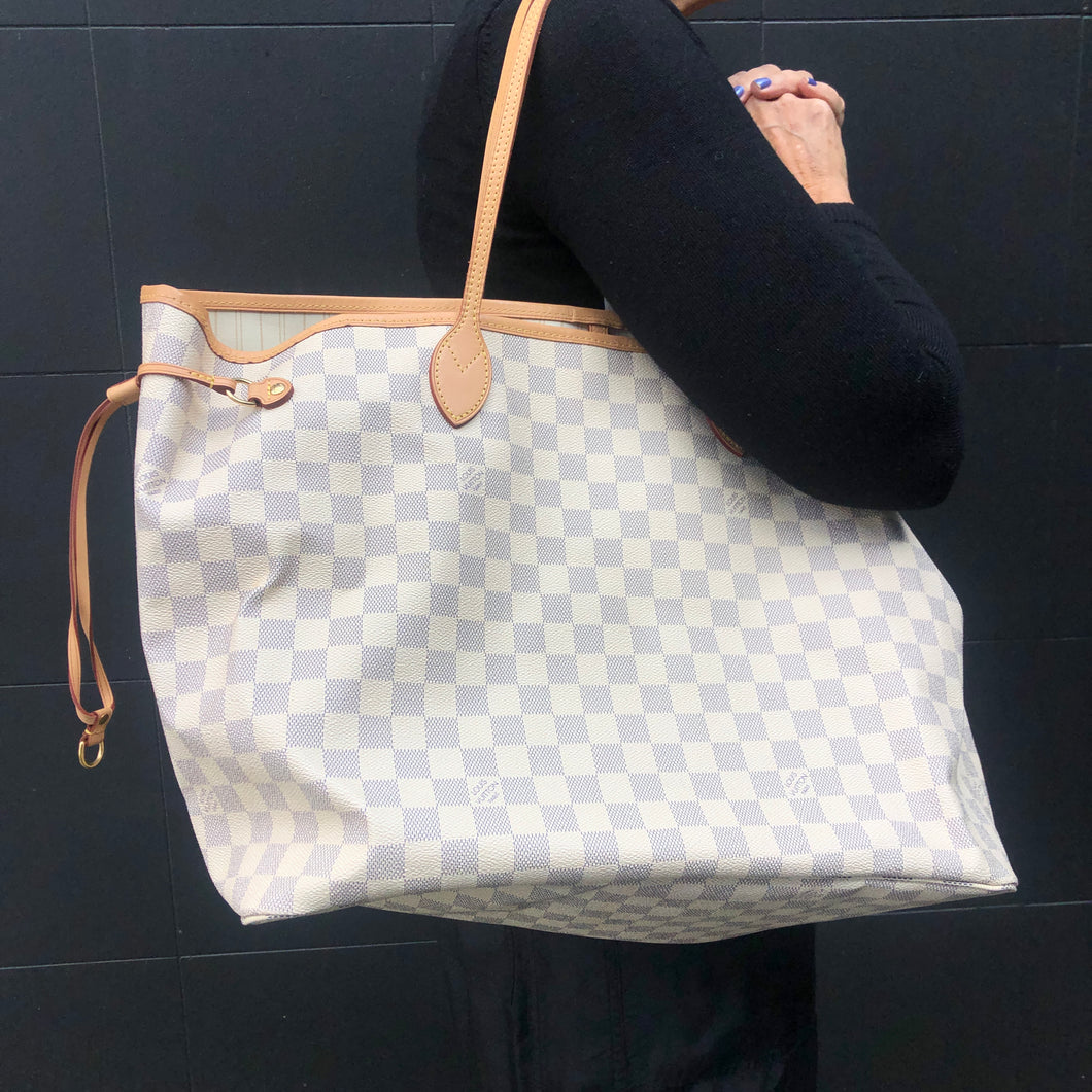 Pre-Owned Louis Vuitton Neverfull Tote Bag