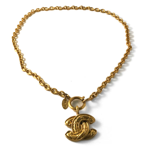 Chanel Vintage Gold Tone Necklace With 'CC Logo' Pendant