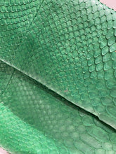 Load image into Gallery viewer, Pre-owned Suzette Green Snakeskin Clutch Purse