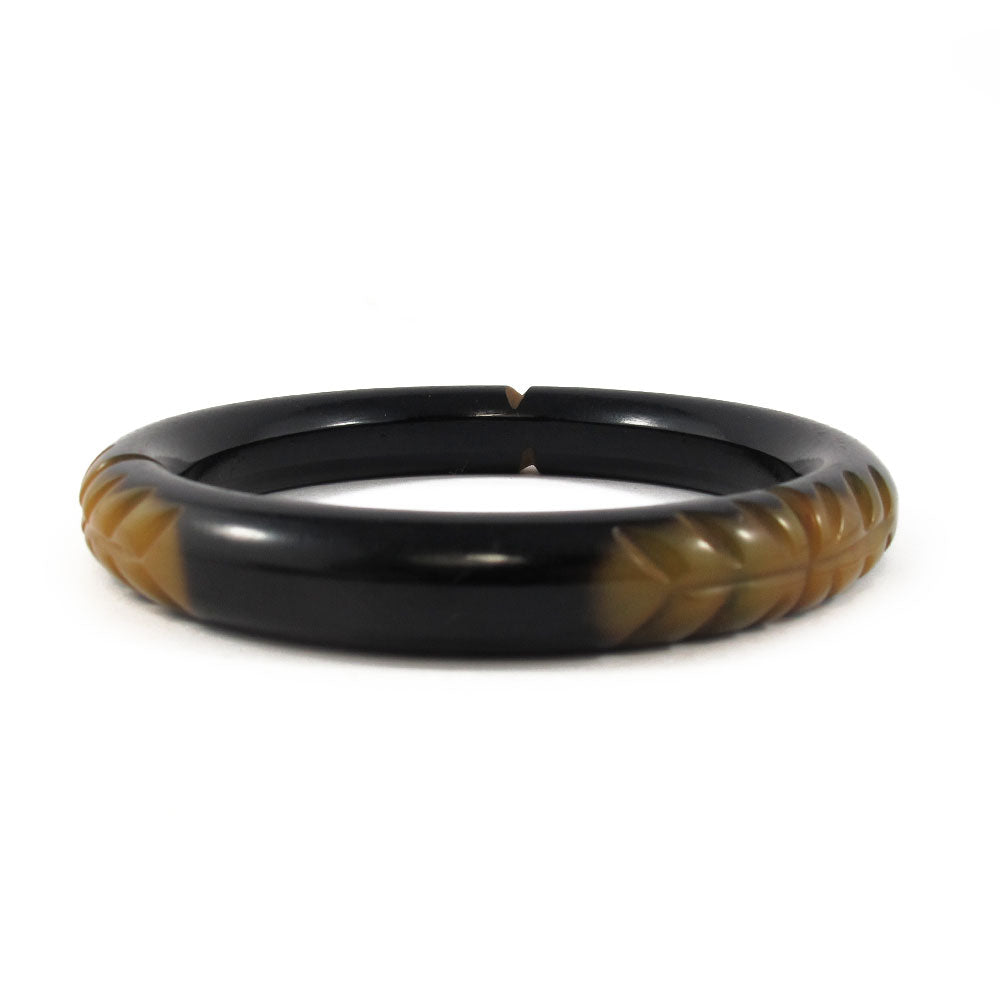 Vintage Bakelite carved bangle c.1950's