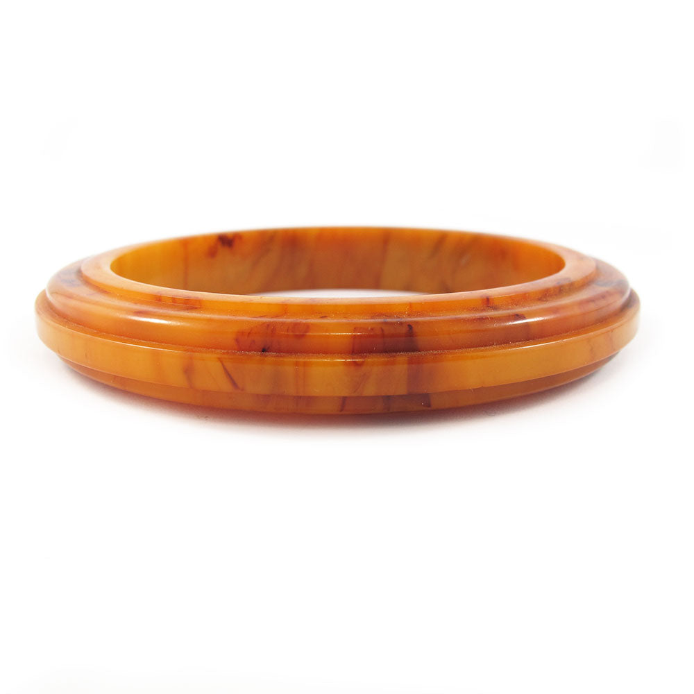Vintage Deco style carved Bakelite bangle c.1950's - Caramel marbled with brown
