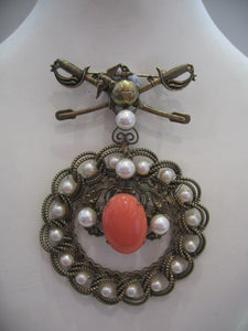 Vrba Brooch