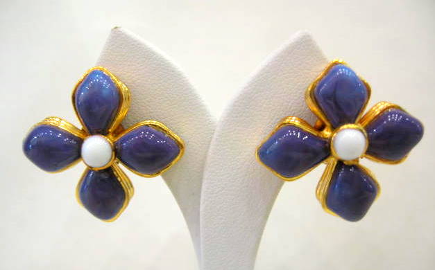Vintage Chanel Pate-de-verre Flower Earrings