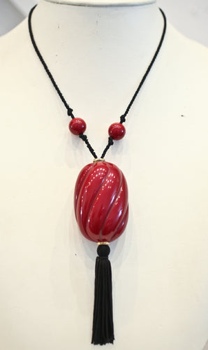 Vintage circa 1920's Galalith Necklace