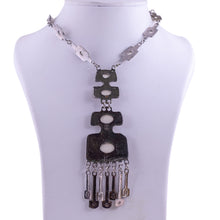 Load image into Gallery viewer, Vintage Silvertone Metal Necklace c.1930s with White Resin Stone Detail