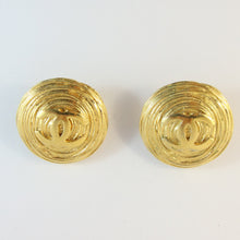 Load image into Gallery viewer, Signed Vintage Chanel Oversized Ribbed Earrings