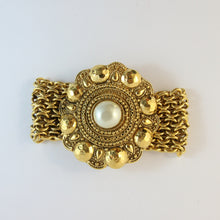 Load image into Gallery viewer, Signed Vintage Chanel Oversized Flower Chain Bracelet
