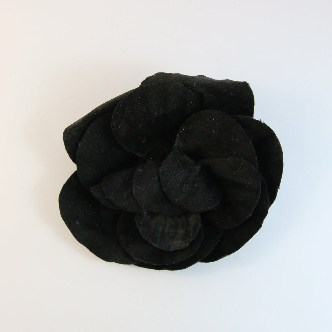 Unsigned Vintage Chanel Velvet Black Large Camellia Flower Pin Brooch c.1980s