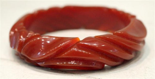 Vintage Bakelite Bangle