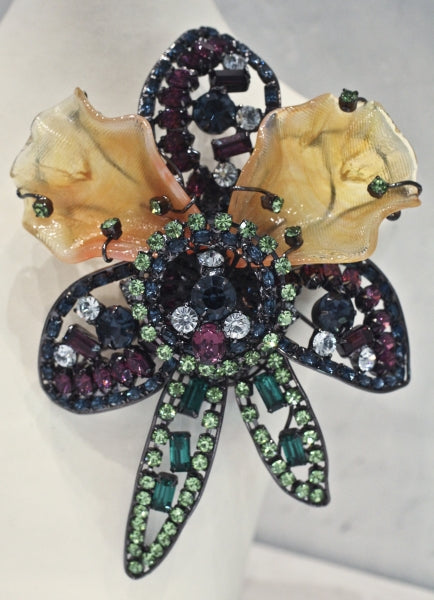 Vrba Floral Brooch