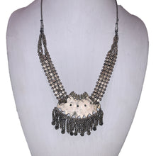 Load image into Gallery viewer, Vintage Tribal Crystal Necklace