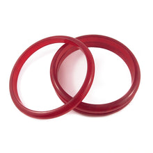 Load image into Gallery viewer, Rounded Edge Bakelite Spacer Bangles c.1950&#39;s - Clear Marbled Cherry