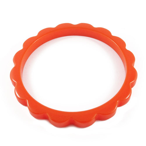 Scalloped Bakelite spacer bangle c.1950's - Burnt orange
