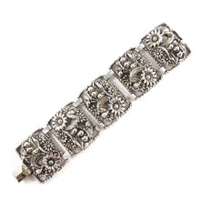 Load image into Gallery viewer, Signed &#39;Sarah cov&#39; Silver Detail Bracelet