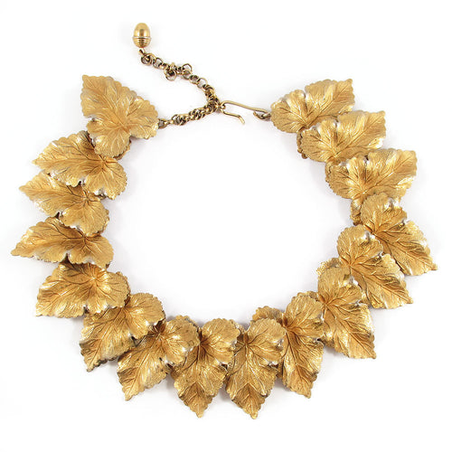 USA vintage gold plated leaf design necklace c. 1970