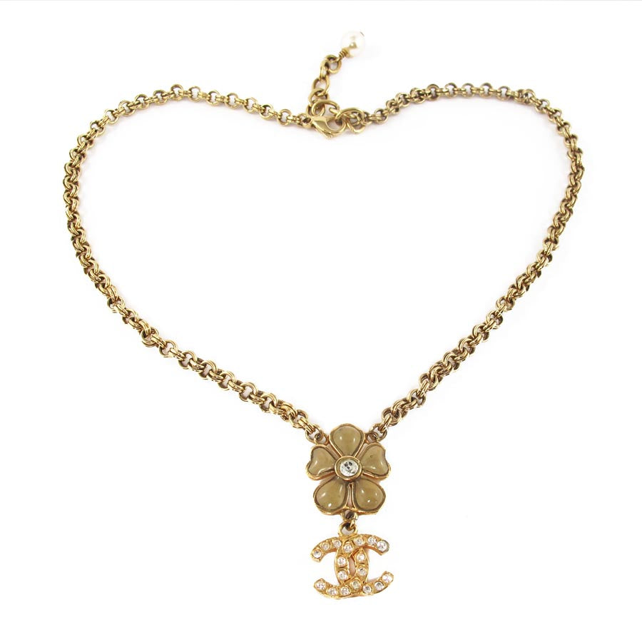 Vintage Chanel Gripoix Flower Pendant Necklace c. 1990