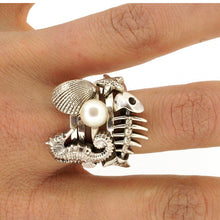 Load image into Gallery viewer, William Griffiths Sterling Silver Small Star Fish Stack Ring