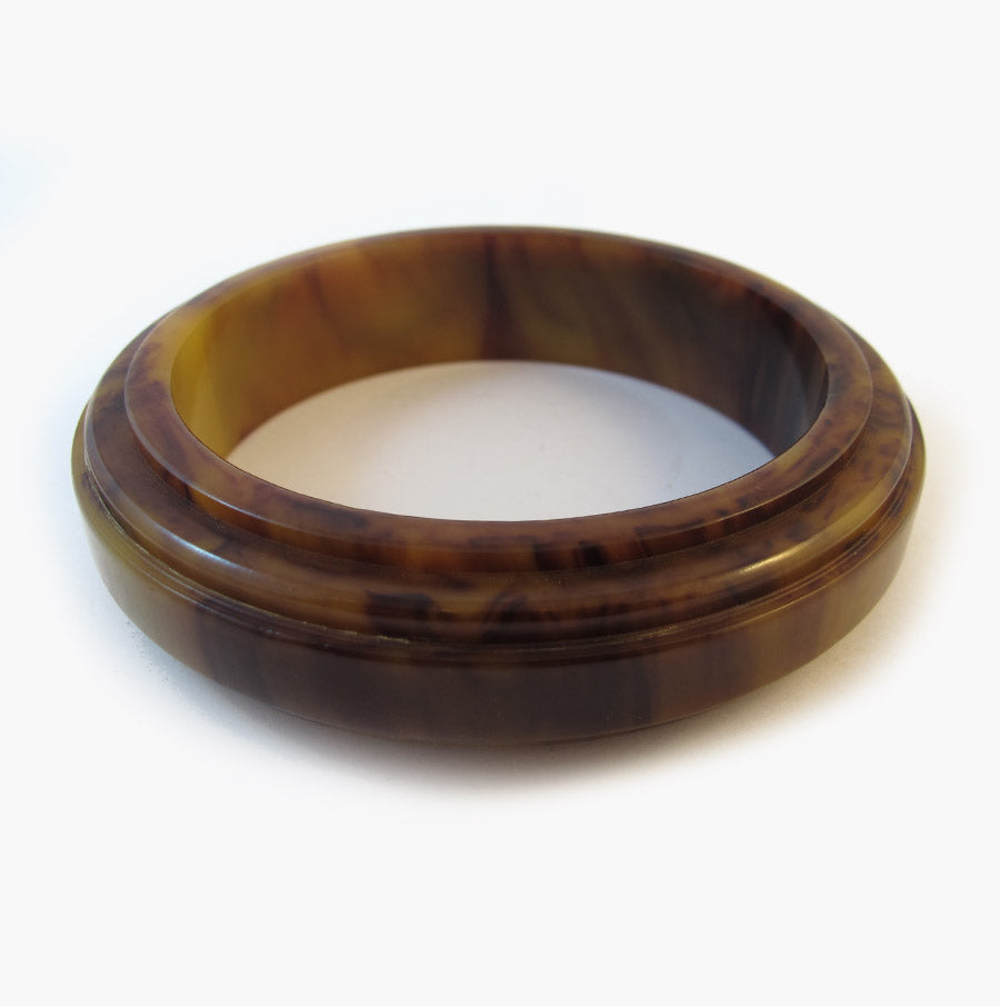 Vintage Bakelite Bangle - Art Deco Design