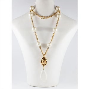 Chanel Vintage Signed Faux Pearl Necklace With Centre Drop c. 1970 - Harlequin Market