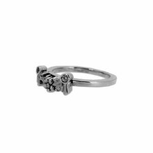Load image into Gallery viewer, William Griffiths Sterling Silver Floral Garland and Stone Stack Ring