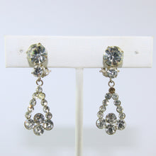 Load image into Gallery viewer, HQM Austrian Vintage Small Chandelier Drop Earrings (Clip-On)
