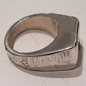 HQM Sterling Silver & Black Crystal 'Box' Ring