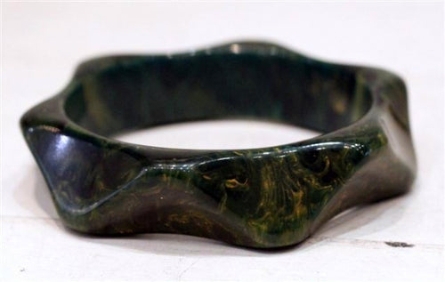 Vintage Bakelite Bangle