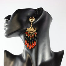 Load image into Gallery viewer, Vintage Unsigned Multi Bead - Gold Tone Dangle Earrings (Clip-on)