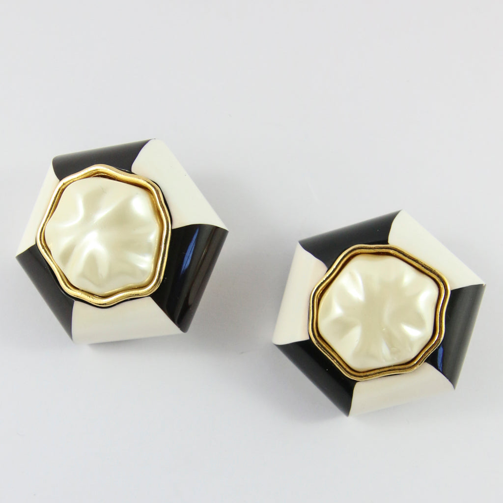 Chanel Vintage B&W Earrings With Faux Pearl c. 1970 (Clip-on) - Harlequin Market