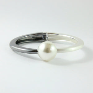 Unsigned Two Toned Faux Pearl Clamper Bangle